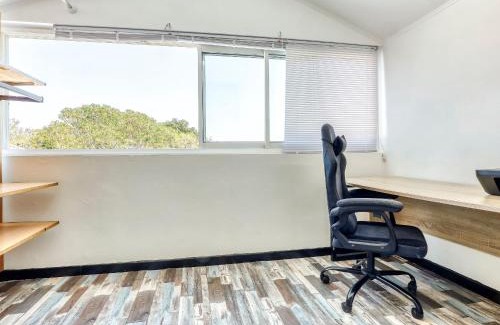 La Possession House | Grande maison familiale avec jeux et terrasse près de Saint-Denis - FR-1-786-46