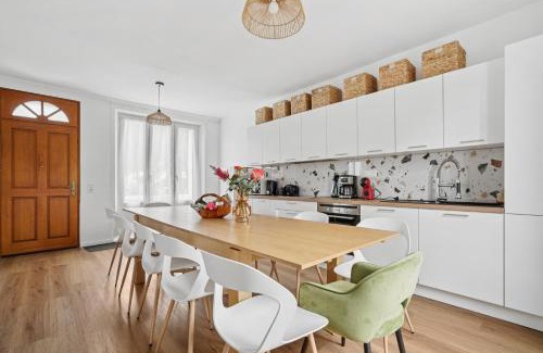 Ploermel Villa | Grande maison familiale