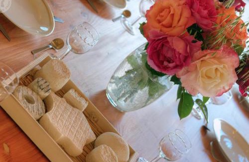 Sail-les-Bains House | Grande maison rénovée avec piscine chauffée, 5 chambres pour 14 personnes - FR-1-496-301