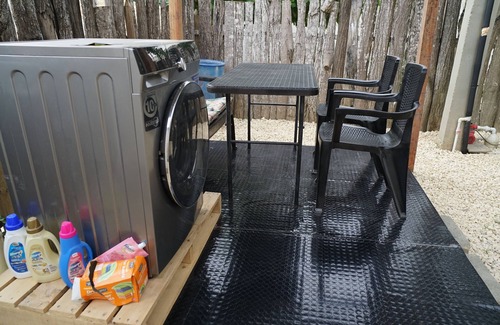 Tolu House | Grande Tiny House con Bañera, Agua Caliente, Lavadora/Secadora, y Cama King.