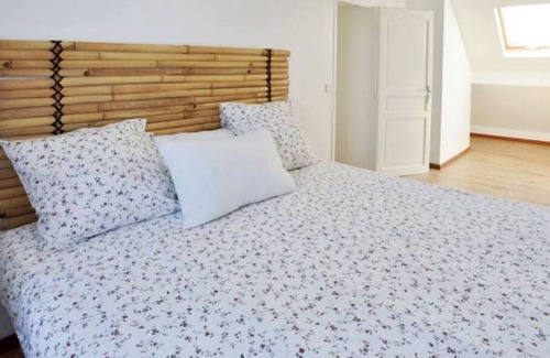 Ferolles-Attilly Villa | Grande Villa Pour 10 Personnes, Espaces Verts, Entre Paris et Disneyland