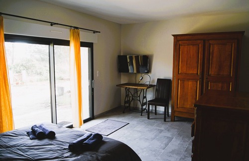 Solaro Villa | Grande Villa Renovée 2024 Marine de Solaro 600 m Plage 5 kms Commerces