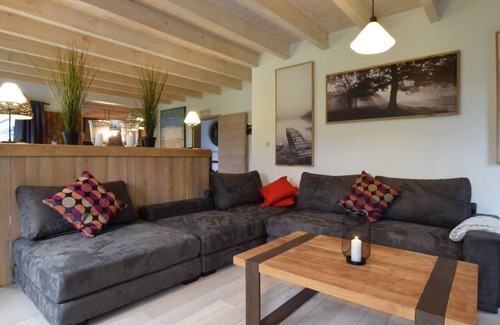 Bohon Villa | Grandeur Villa with Sauna & Jacuzzi in Durbuy