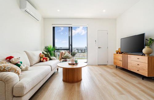 Flat Bush Villa | GrandGlimmer Townhouses