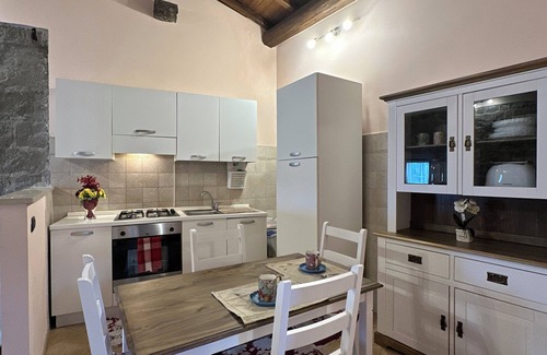 Viterbo Apartment | Grandma Bice's house - Historic attic in the medieval heart of Viterbo