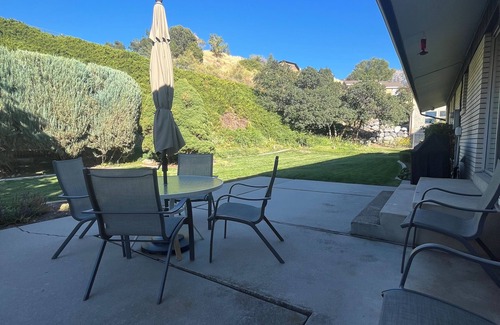 Northridge House | Grandma's backyard oasis at Park Place
