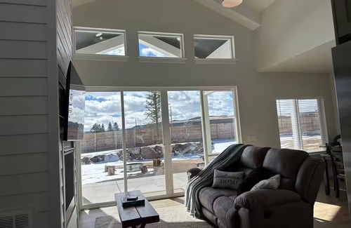 Panguitch Other | Grandpa's Farmhouse @ Stoney Farms -NO CHOREs