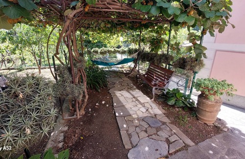 Recco House | GRANDPARENTS' HOUSE, GREEN CORNER 5 MINUTES FROM THE SEA