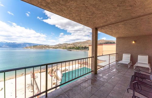 Chelan Condo | GrandView 401 - 2 Bedroom Waterfront condo