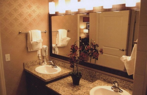 Enterprise Condo | Grandview at Las Vegas: 1-BR, Sleeps 4, with 1 Full Kitchen