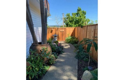 Gig Harbor Apartment | Grandview Guest Suite Downtown Gig Harbor
