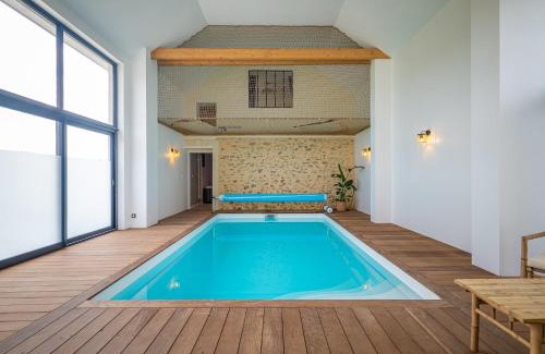 Parigne-lʼEveque House | Grange de Clyna-Piscine & Spa à 10 min du circuit