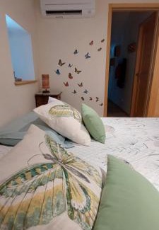 Lachapelle-sous-Aubenas Bed & Breakfast | Grange les Papillons