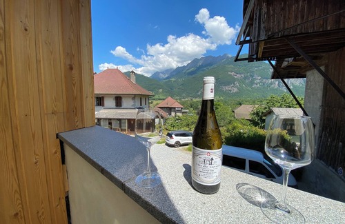 Giez House | Grange Rénovée, Esprit Loft, à six Minutes du Lac Dannecy vue sur le Mont-blanc