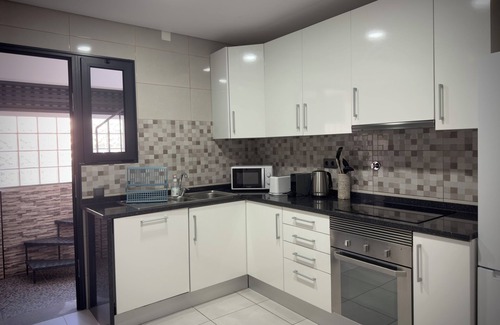 Machico House | Grannies House - Where Comfort and Relaxation Happens