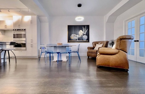 Downtown Boston Condo | Grant 3BR/2BA City Living at Boston Common - Family Favorite!