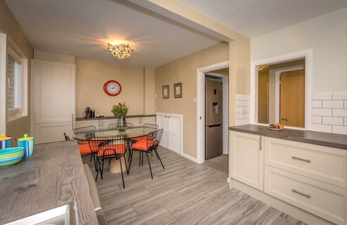 Eastbourne Seafront House | Granville Heights - welcoming 3-bed family home