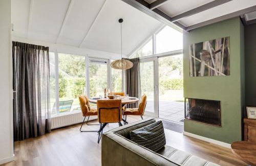 Zwiggelte House | Grasmus I Kalme Woning met Openhaard en Tuin