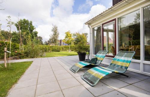 Zwiggelte House | Grasmus I Kalme Woning met Openhaard en Tuin