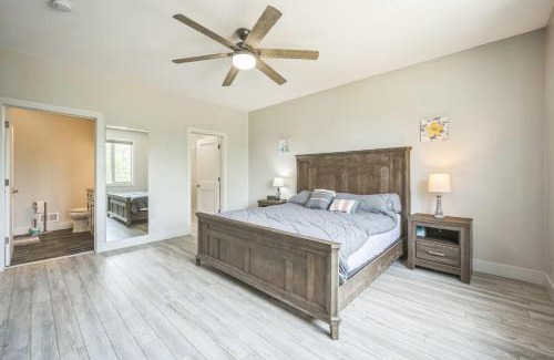 Grass Lake Apartment | Grass Lake 8BR Retreat w Games & Fire Pit