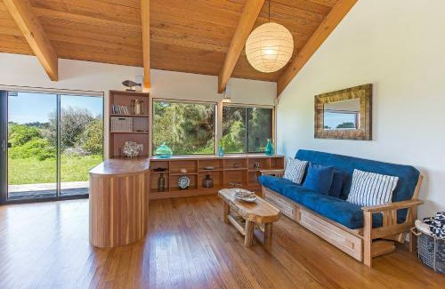 Sea Ranch House | Grateful Getaway with Fireplace and Scenic Views
