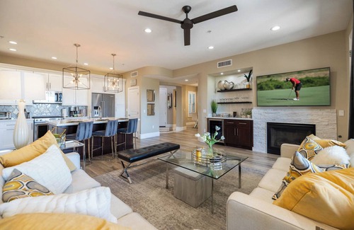 Talon Retreat House | Grayhawk On The Green: 3BR Luxe Golf Getaway