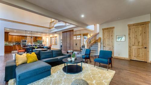 Truckee House | Grays Crossing by AvantStay Stunning 4BDR Cabin