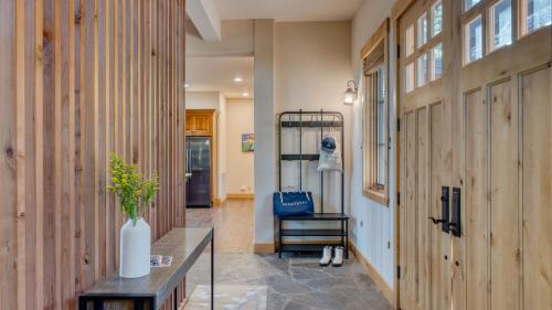 Truckee House | Grays Crossing by AvantStay Stunning 4BDR Cabin