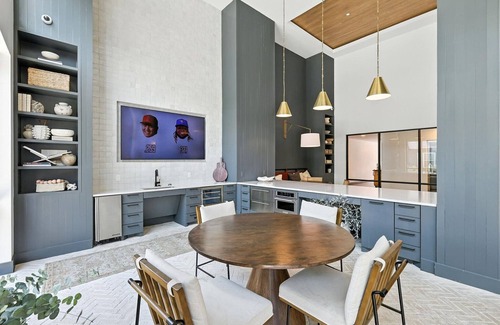 Fort Worth Condo | Grayson 14012 Luxury Living DT Forth Worth 2BD2B
