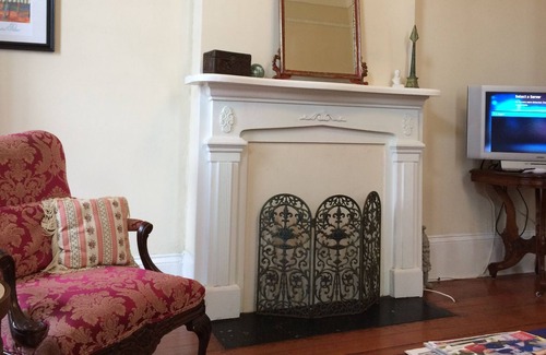 Faubourg Delassize House | Grd Dist Charmer 1/2 blk to St Charles Ave Parades for Mardi Gras