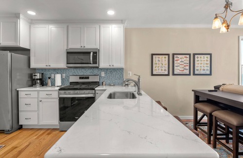 Estral Beach Cottage | Great Lakes Waterfront Cottage Estral Beach