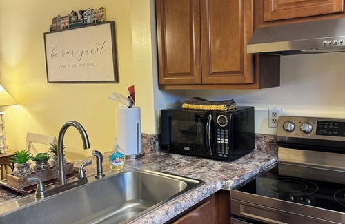 Charleston Condo | Great 2BR, 2 Bath, Charleston SC, in West Ashley