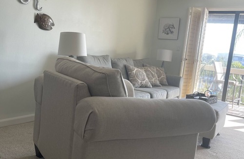 Historic Downtown Melbourne Condo | Great 2BR + condo at Melbourne Harbor 3,500/month