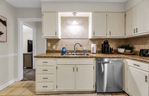 Winston - Salem House | Great 4 Long Stays! 4 Miles From Hosp & Shopping!