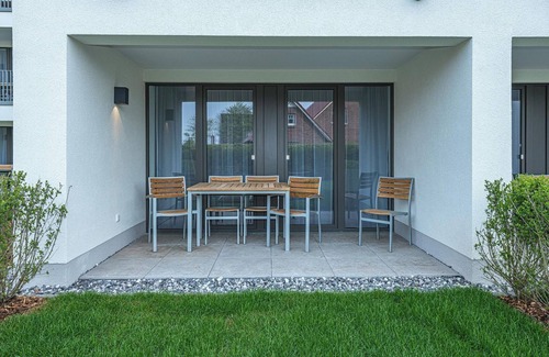 Bensersiel Apartment | Great apartment, close to the beach, with terrace, parking, use of swimming pool & sauna