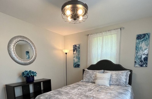 Eastwood House | Great area! Walk to several Restaurants, Publix/Starbucks, fenced yard, patio.