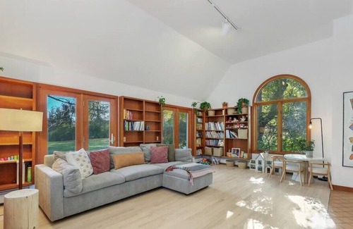 Glendale Other | Great Barrington Private Paradise w/ Heated Pool
