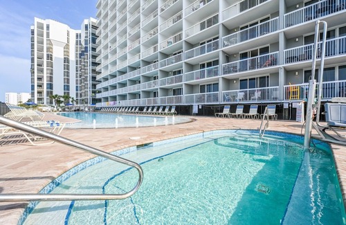 Destin Condo | Great Beach Front Condo at Pelican Beach