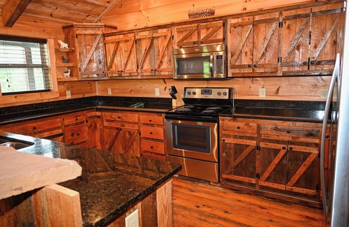 Murphy Cabin | Great Cabin close to town - River Access, Casino