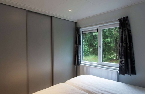 De Bult House | Great chalet with dishwasher, surrounded by forest