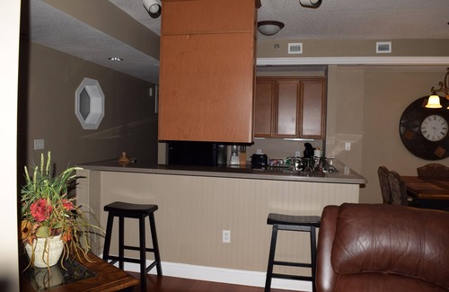 Gatlinburg Condo | Great condo walking distance to downtown Gatlinburg & Convention center
