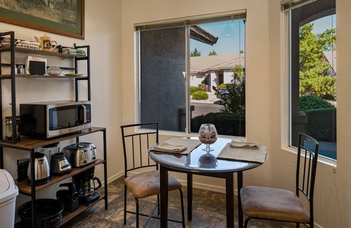 Cottonwood House | Great Cottonwood Location! Community Pool & Hot Tub! - Bronco - S021