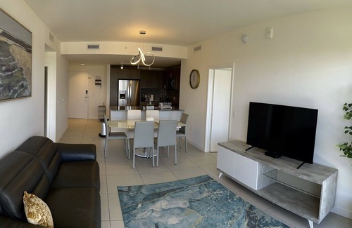 Doral Apartment | Great Deal Luxury Condo in Downtown Doral, Pool,Gym, 10minutes from Airport