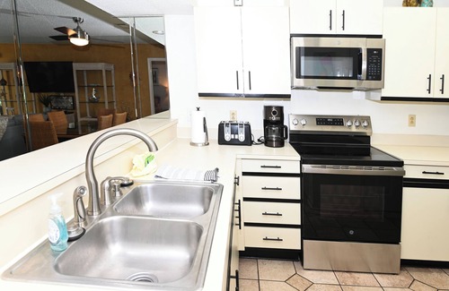 Panama City Beach Villa | Great Deals for July & August! Golf, Tennis, Exercise, Pools, Beach, Dining