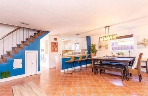 Coral Way House | Great Duplex Grove Central: 2 Houses 2 Patios. 5mi to Beach!