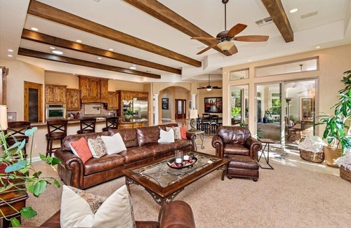 Palm Desert House | Great event home! Gorgeous gardens and yard.
