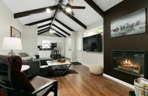 Nall Hills House | Great for Families Mins to Arrowhead 3BR/2BA