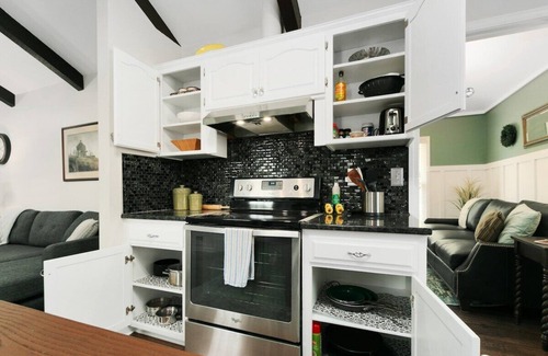 Nall Hills House | Great for Families Mins to Arrowhead 3BR/2BA