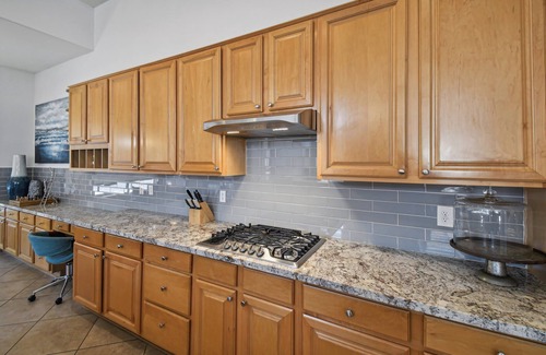 Arabian Crest House | Great for families; Heated Pool & Spa, Very Clean!