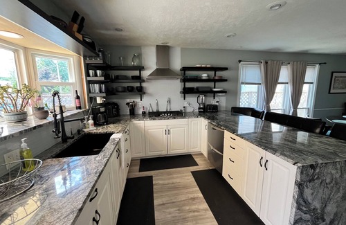 Florence House | Great for families or corporate travelers.